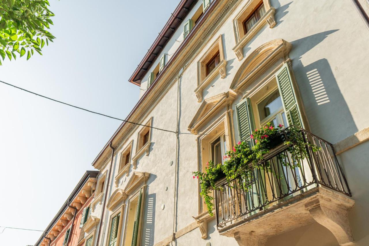Domus Verona - Residenza Merici المظهر الخارجي الصورة